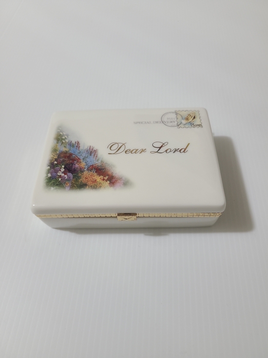Thomas Kinkade Other - Thomas Kinkade Serenity Prayer Music Box Plays Amazing Grace 2005